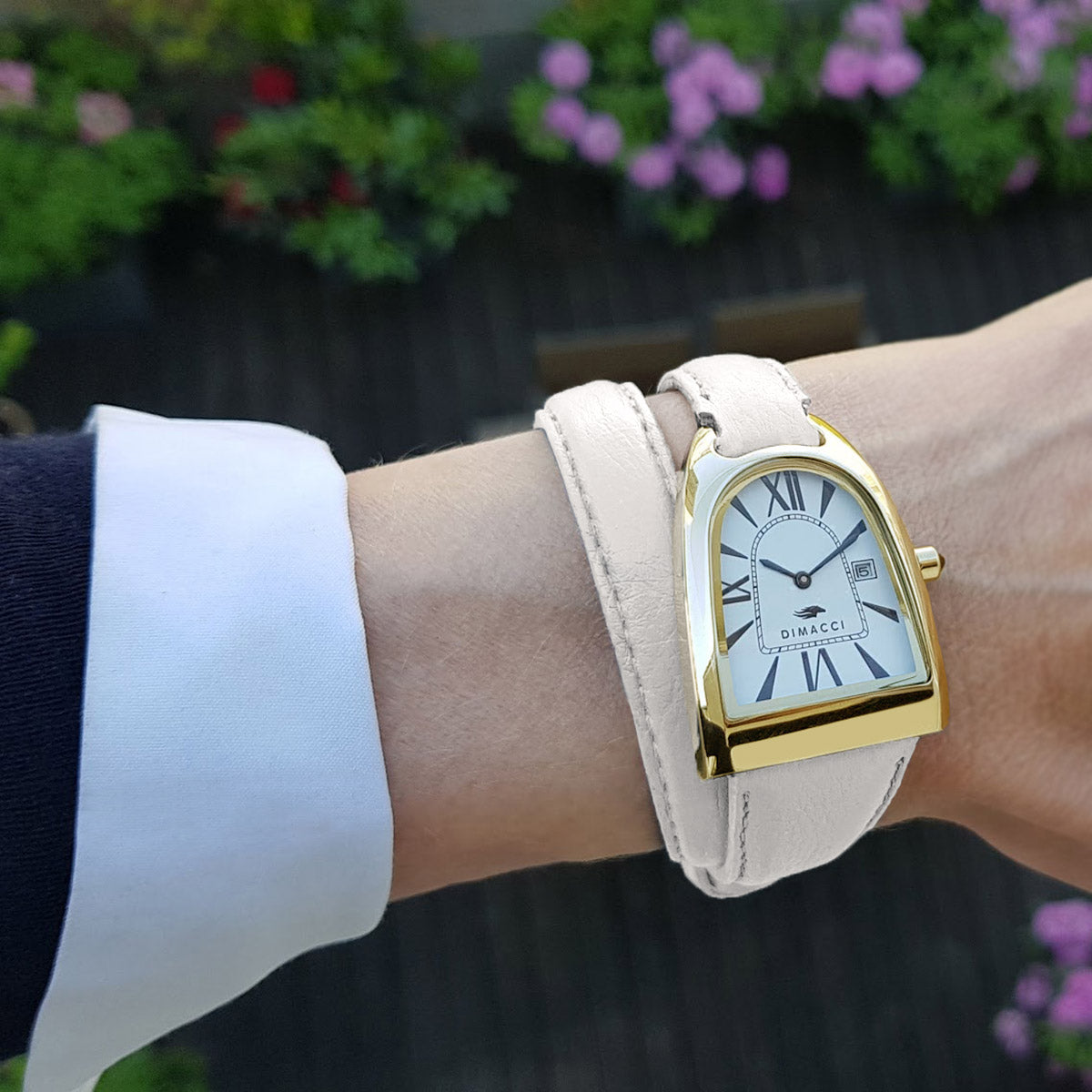 weiss-g-getragen.jpg?v=